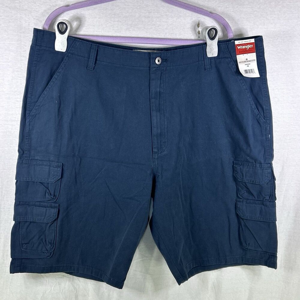 Wrangler Authentics men’s cargo shorts Blue size 42 NWT